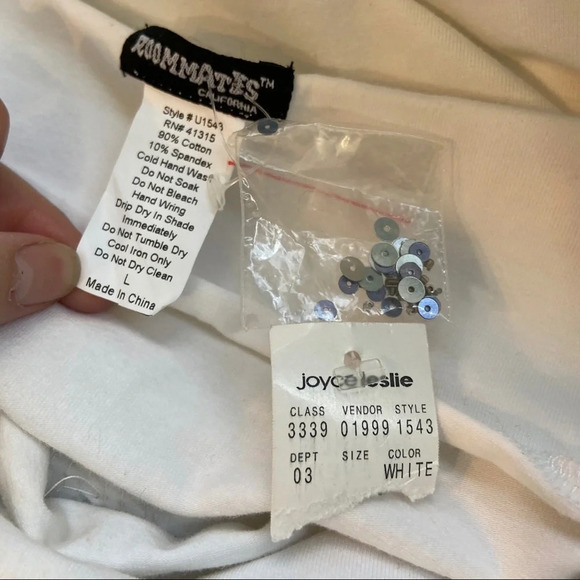 💥5/$25 BNWT Roomates California sequinned tank top - Picture 5 of 6